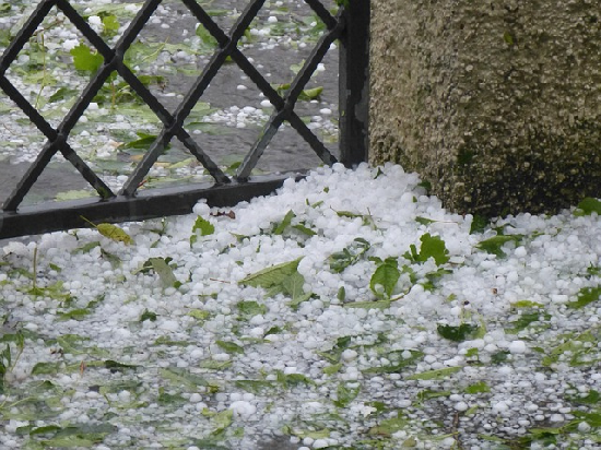 Sapne Me Barish Aur Ole Dekhna  सपनों में बारिश और ओले देखना